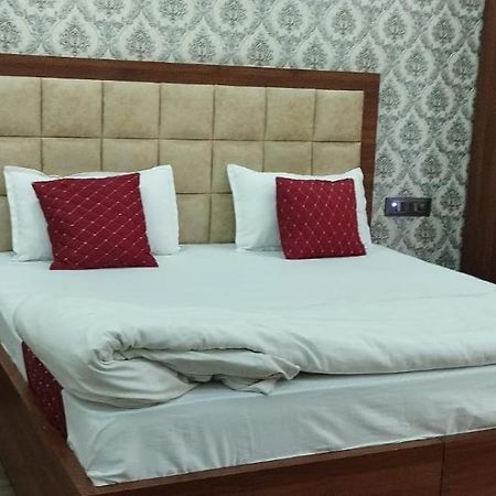 The Singhasan Nd Saffron Hotel Jind Ngoại thất bức ảnh